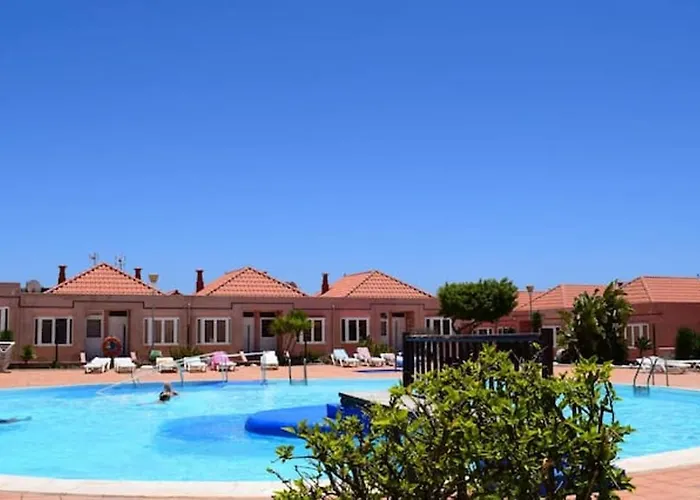 Comfortable House In Antigua With Shared Pool