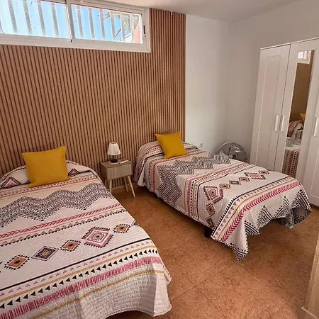 Comfortable House In Antigua With Shared Pool Hébergement de vacances *