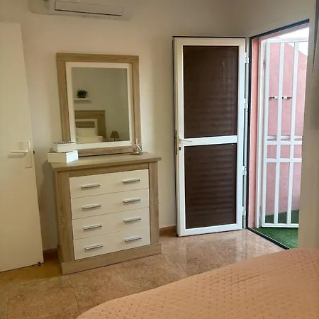 Comfortable House In Antigua With Shared Pool * Costa De Antigua